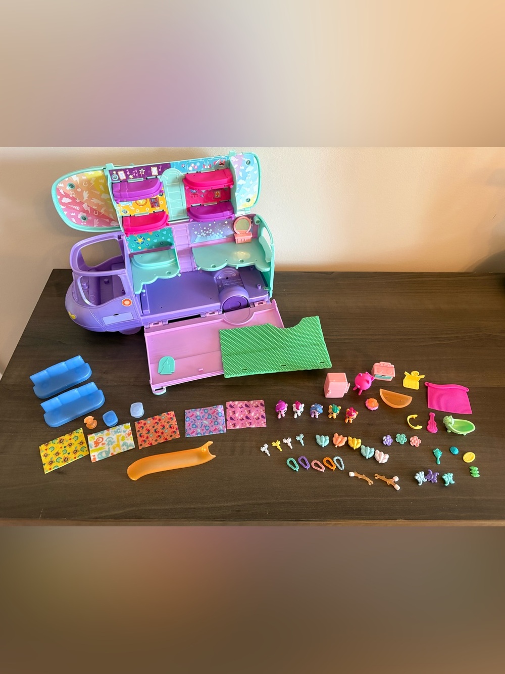 My Little Pony Playset Mini World Magic Mare Stream, Portable Camper Van